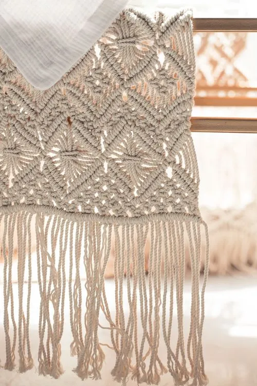 Бежевый бохо-сет с пуфами