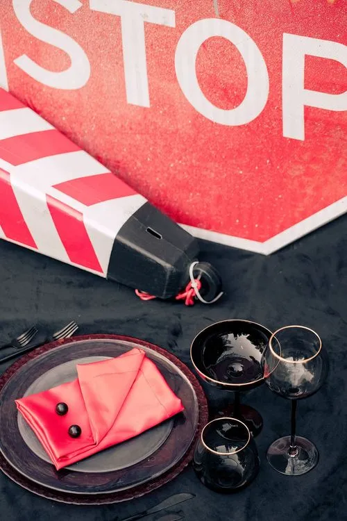 Черно-красный сет "Stop"