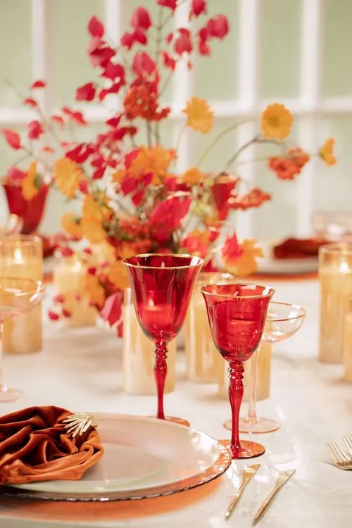 Эвкалиптовый бархат на круглом столе