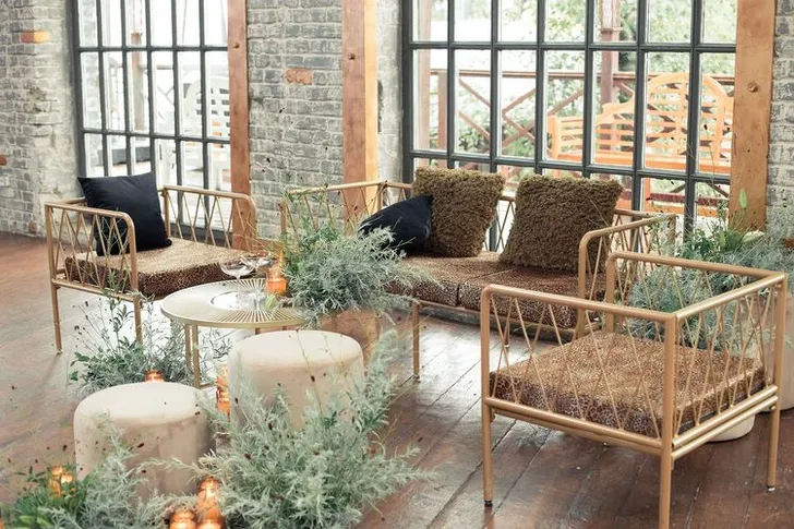 Леопардовый лаунж