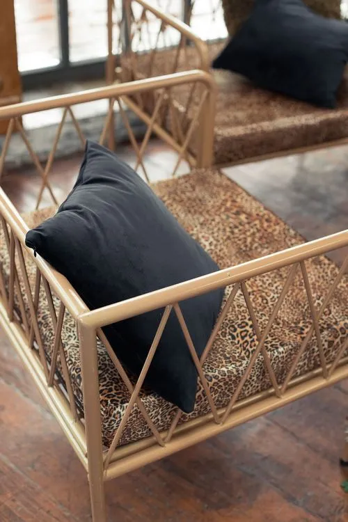 Леопардовый лаунж