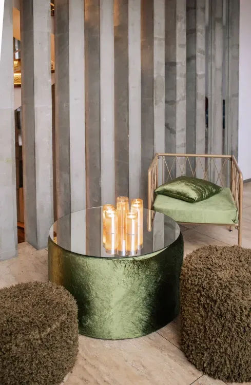 Папоротниковый сет за столом-волна