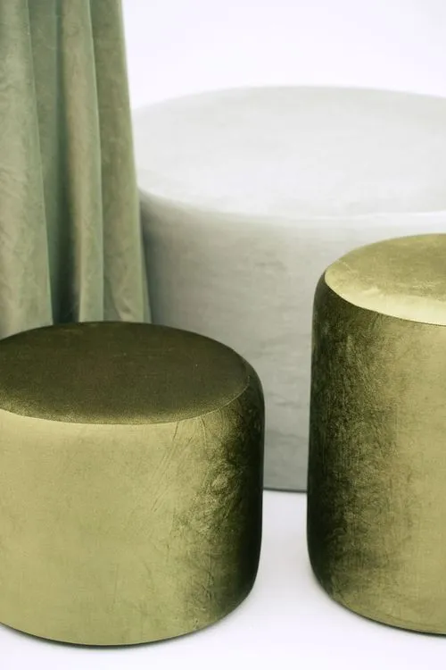 Зеленый сет с пуфами